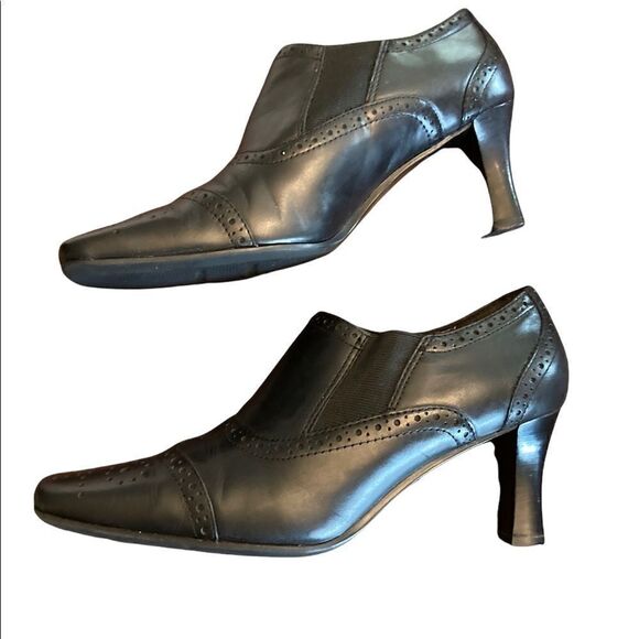 Liz Claiborne Black Yankee FLEX Booties Heeled Shoes - Picture 12 of 12